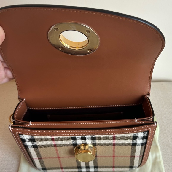 Burberry Elizabeth Check Crossbody Bag - Picture 7 of 12